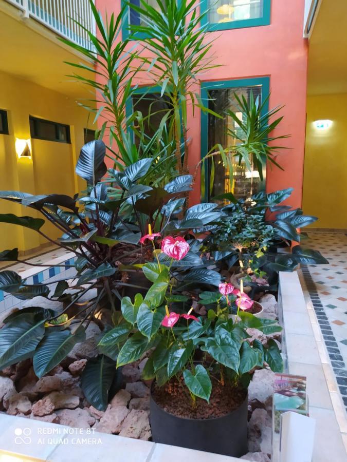 باد سالزفلن Weinhotel Atrium المظهر الخارجي الصورة